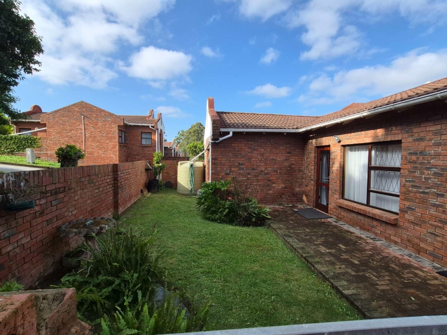 3 Bedroom Property for Sale in Kabega Park Eastern Cape